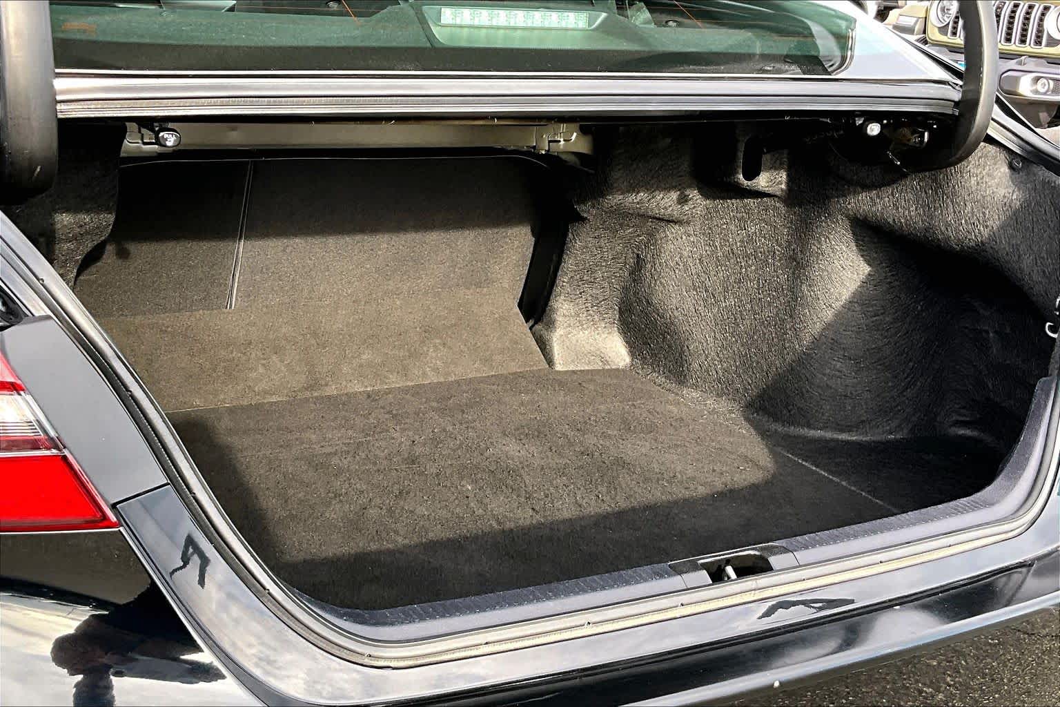 Thumbnail: 2024 Toyota Camry - 18