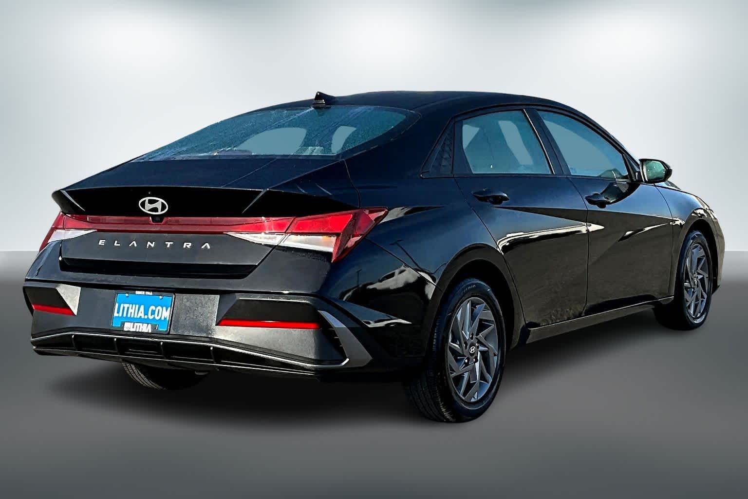 Thumbnail: 2024 Hyundai Elantra - 22