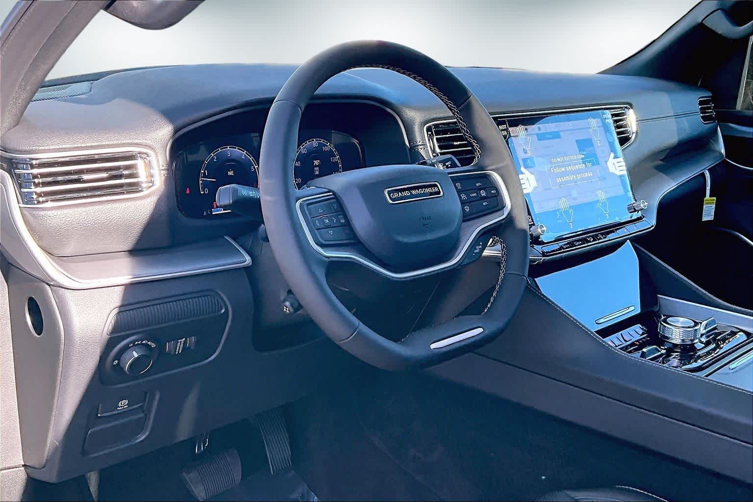 Thumbnail: 2026 Jeep Grand Wagoneer - 2