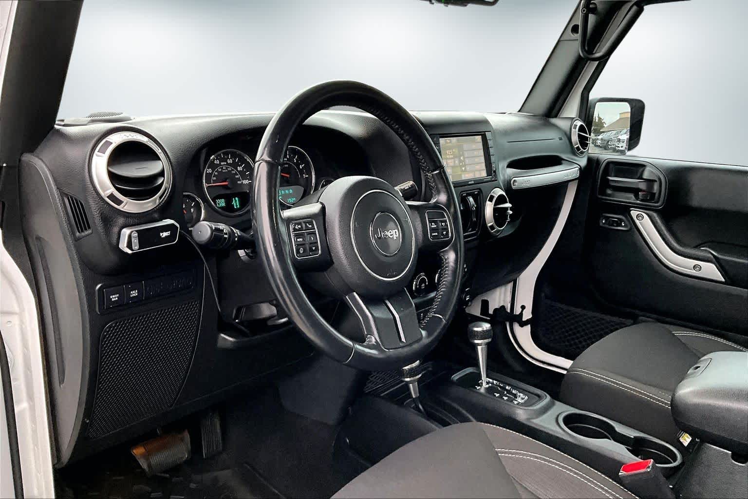 Thumbnail: 2017 Jeep Wrangler - 2