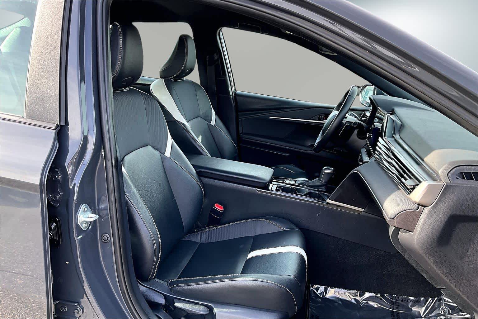 Thumbnail: 2025 Toyota Camry - 12