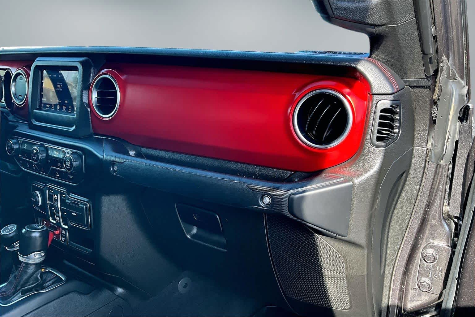 Thumbnail: 2021 Jeep Gladiator - 22