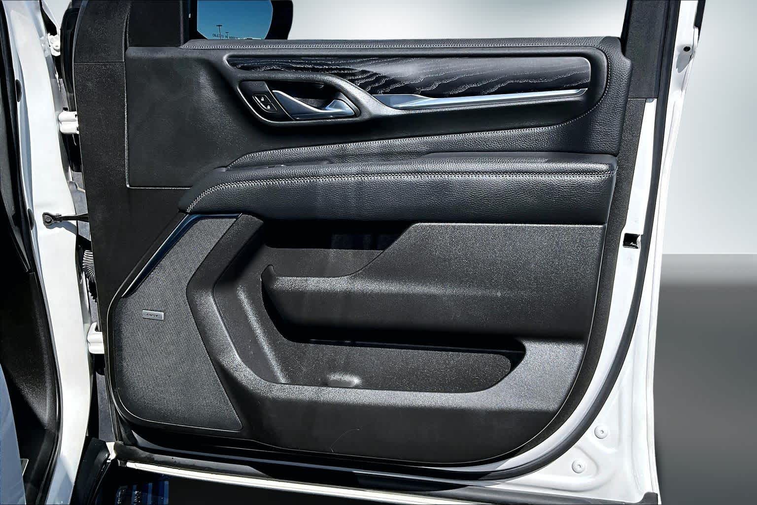 Thumbnail: 2021 GMC Yukon - 27