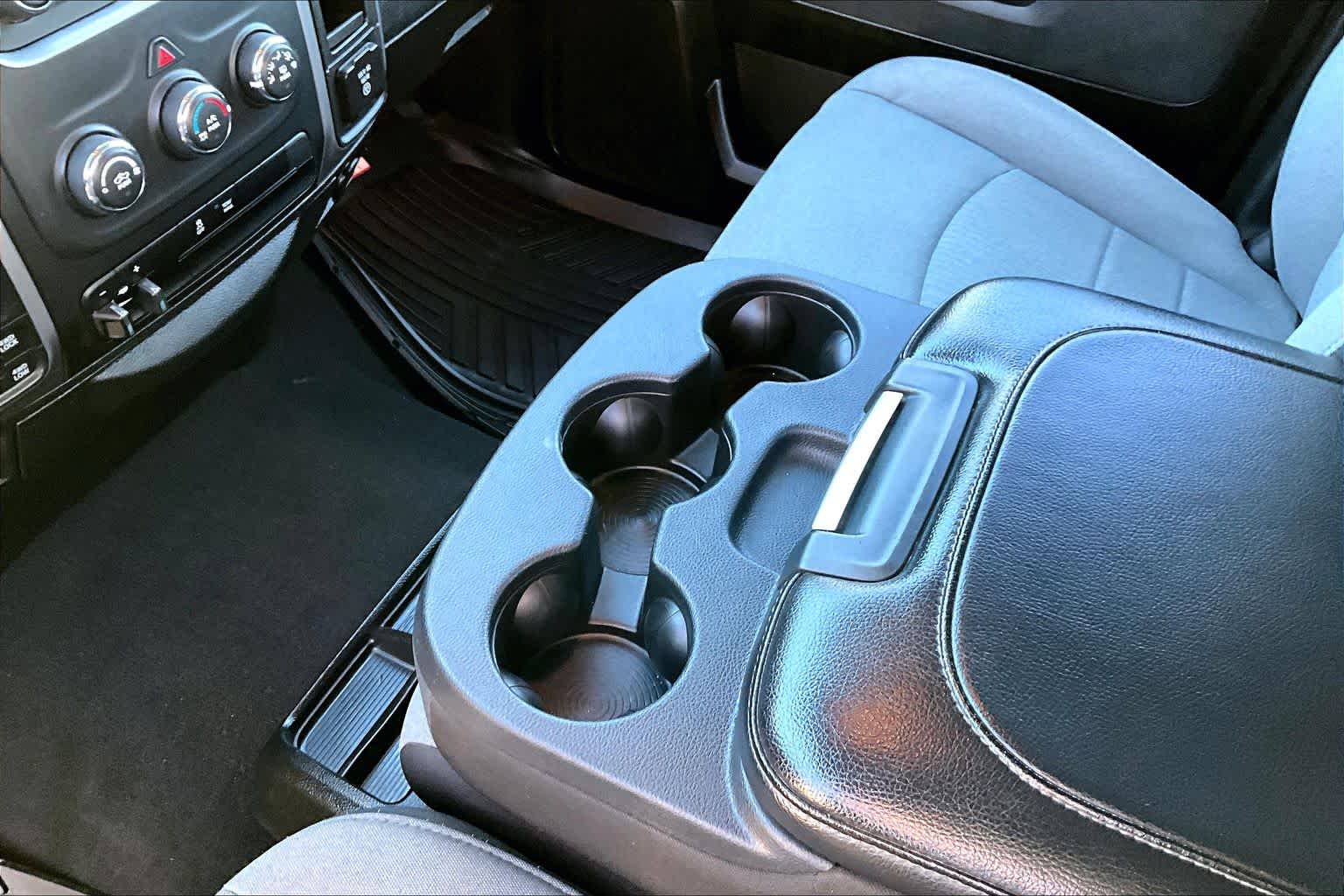 Thumbnail: 2023 RAM 1500 Classic - 16