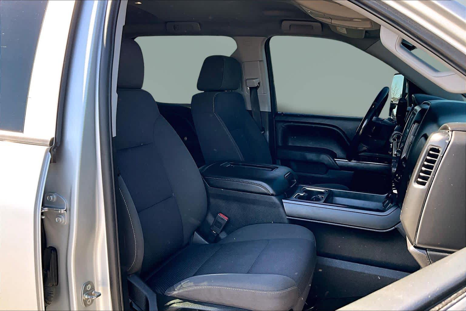 Thumbnail: 2018 Chevrolet Silverado 1500 - 13