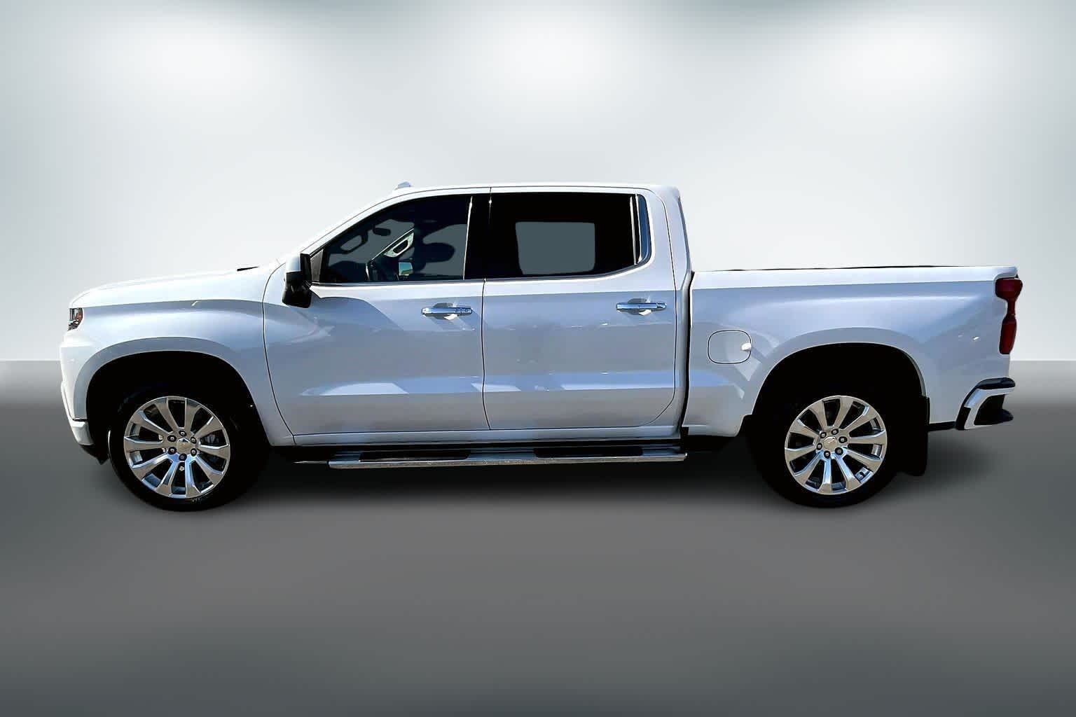 Thumbnail: 2021 Chevrolet Silverado 1500 - 3