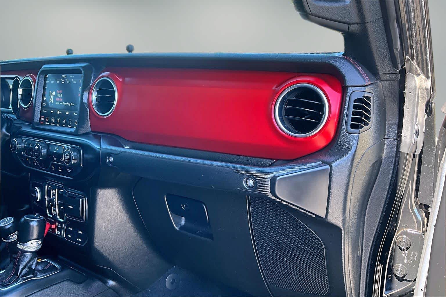 Thumbnail: 2022 Jeep Gladiator - 22