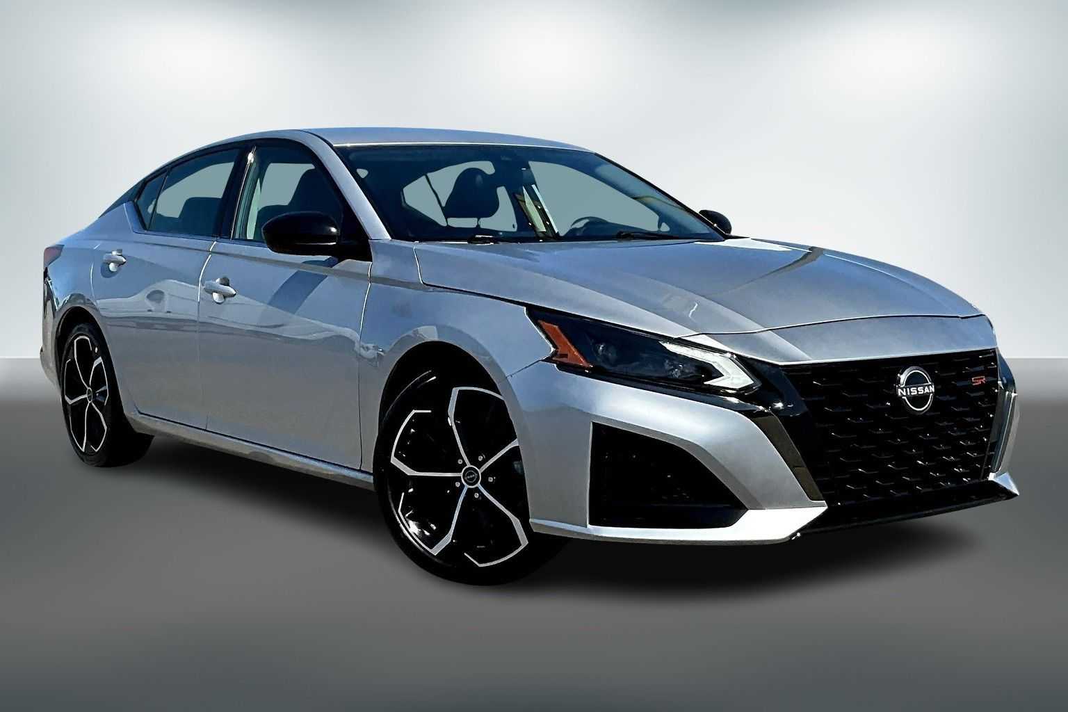 Thumbnail: 2024 Nissan Altima - 17