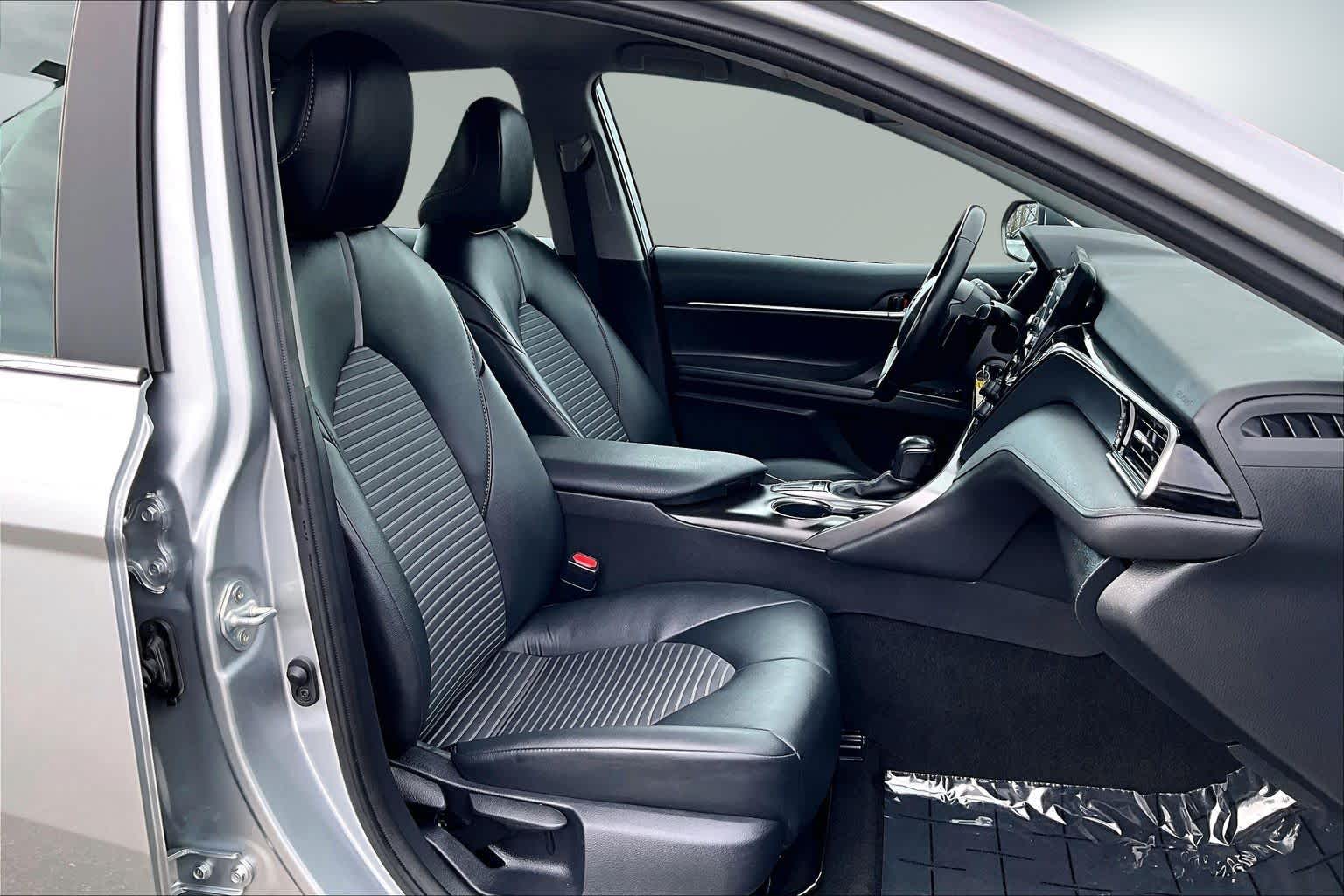 Thumbnail: 2023 Toyota Camry - 13