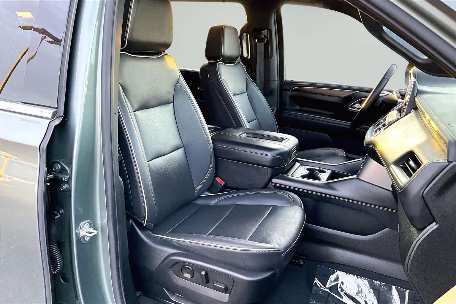 Thumbnail: 2023 Chevrolet Suburban - 13