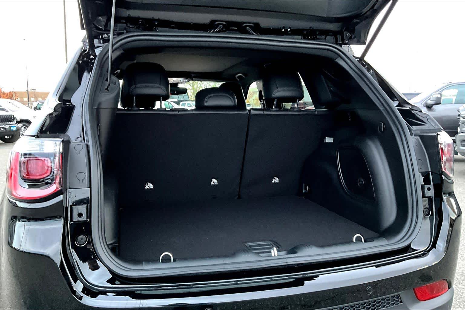 Thumbnail: 2026 Jeep Compass - 19