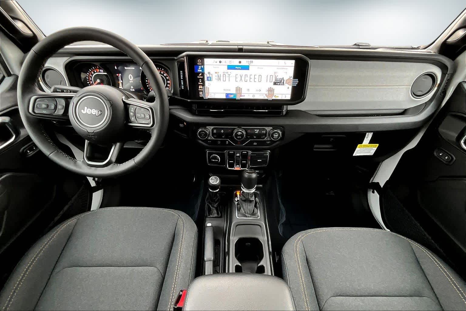 Thumbnail: 2025 Jeep Gladiator - 10