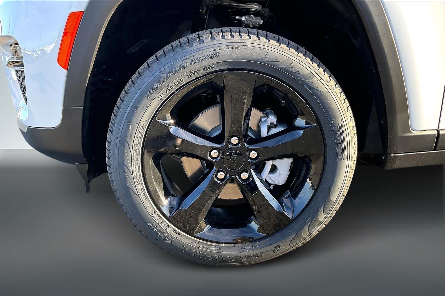 Thumbnail: 2025 Jeep Grand Cherokee - 8