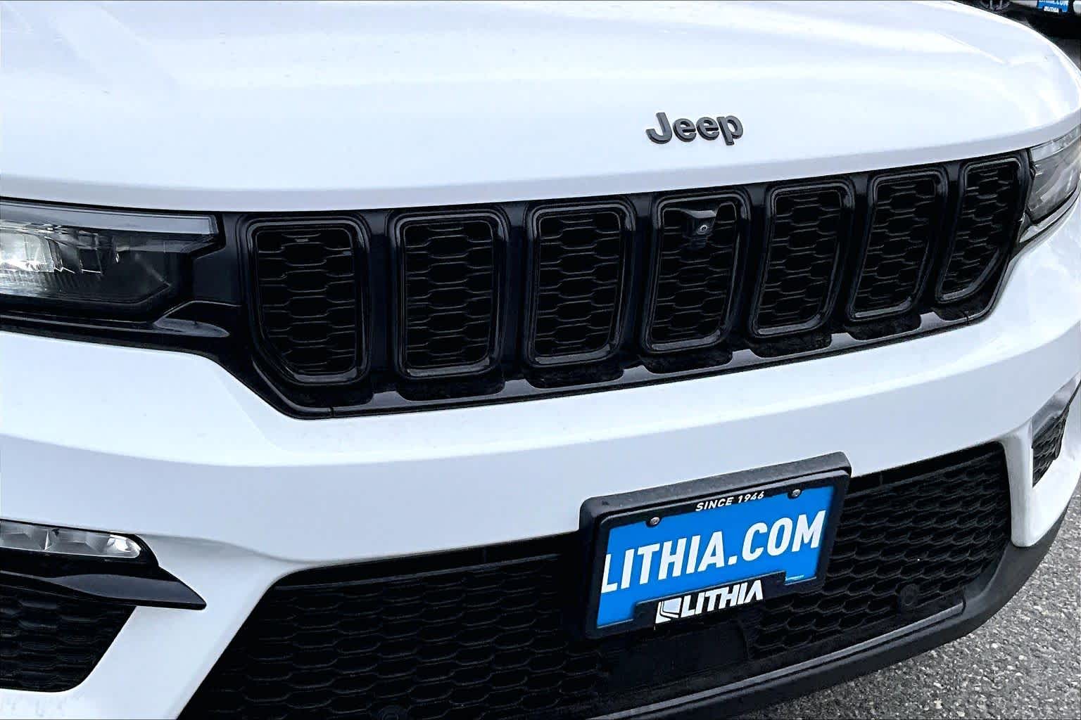 Thumbnail: 2023 Jeep Grand Cherokee - 33
