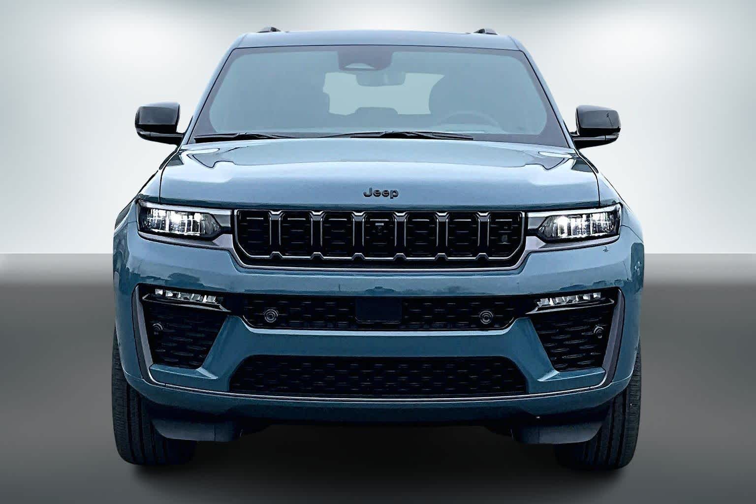 Thumbnail: 2026 Jeep Grand Cherokee - 6
