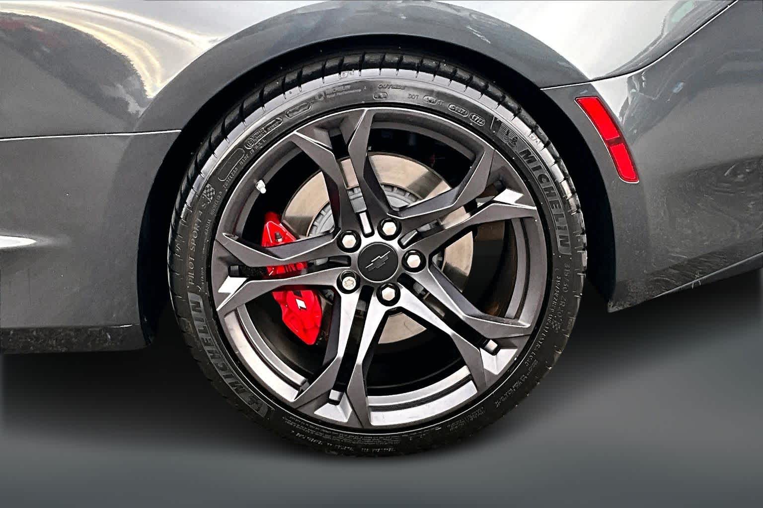 Thumbnail: 2018 Chevrolet Camaro - 31