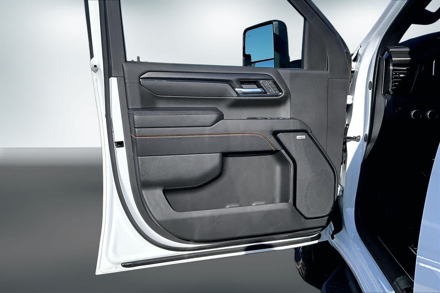 Thumbnail: 2025 GMC Sierra 3500 - 27