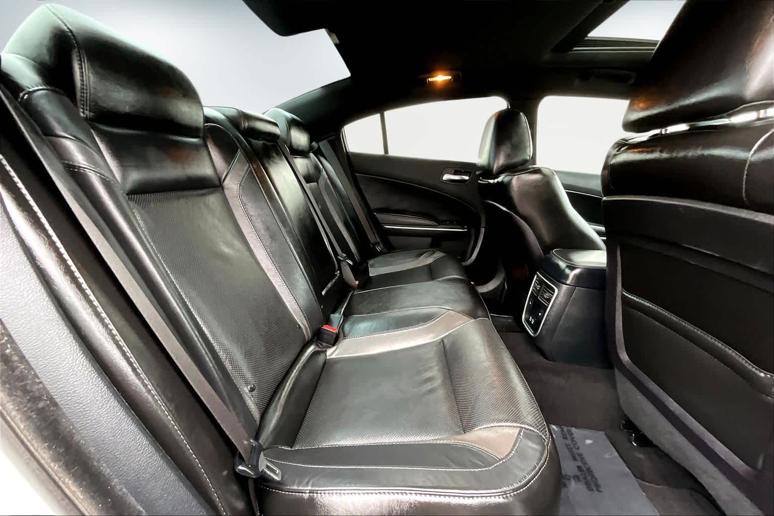 Thumbnail: 2020 Dodge Charger - 30