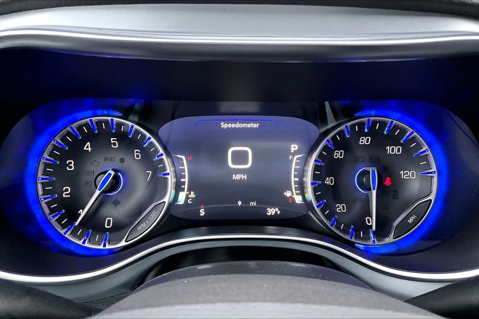 Thumbnail: 2026 Chrysler Pacifica - 18