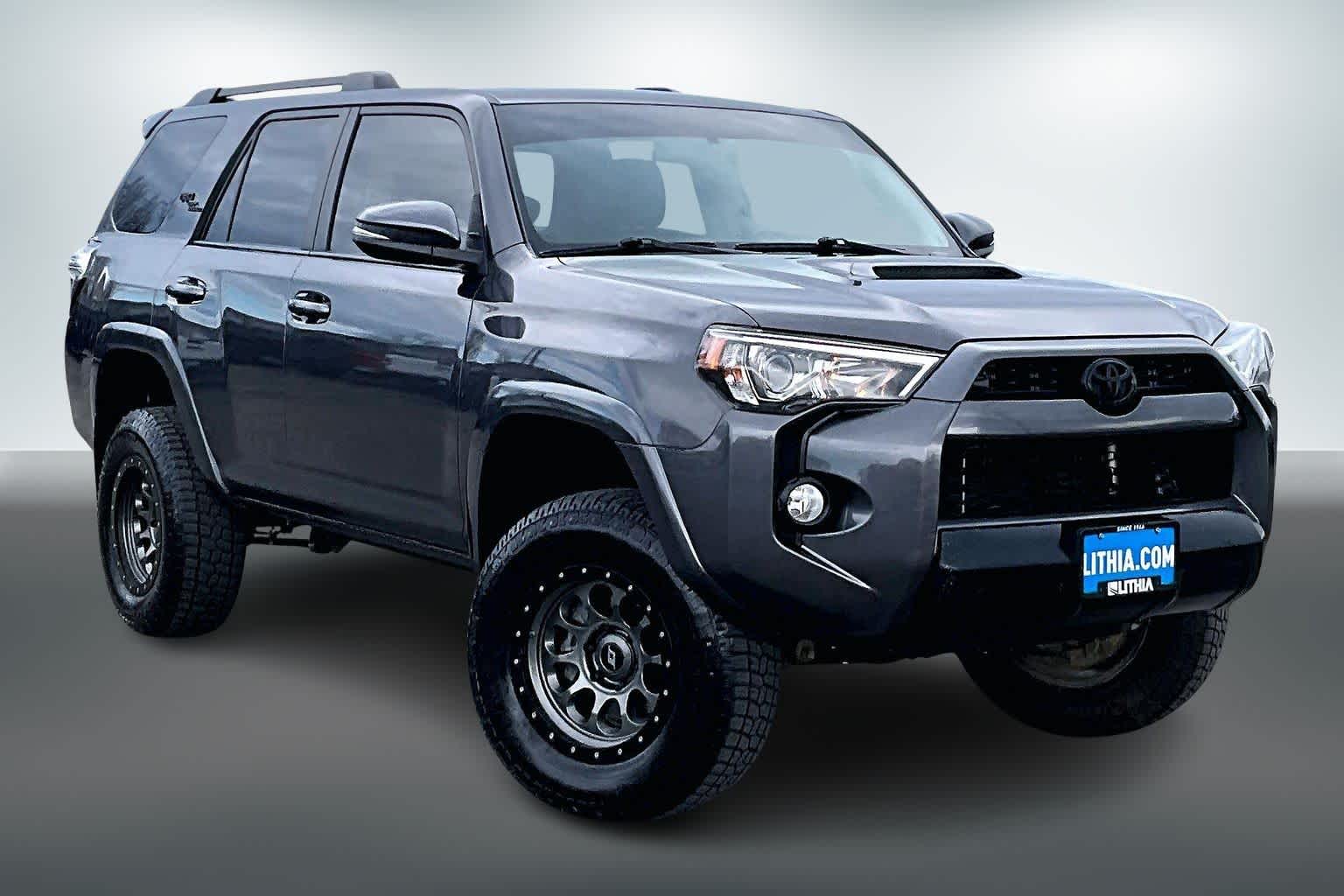 Thumbnail: 2019 Toyota 4Runner - 21