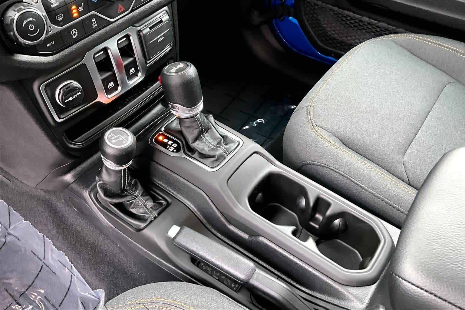 Thumbnail: 2026 Jeep Wrangler - 16