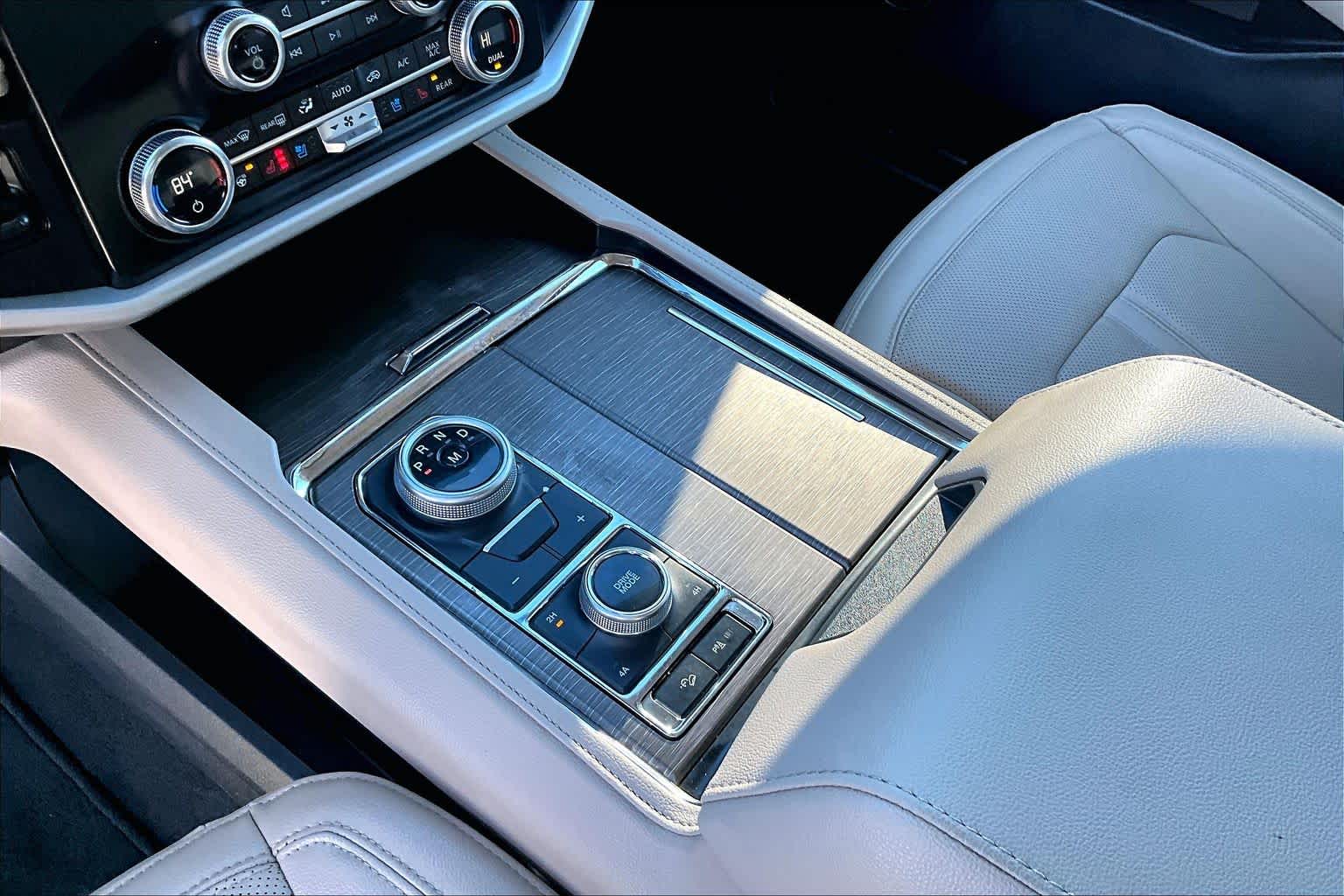 Thumbnail: 2024 Ford Expedition MAX - 16