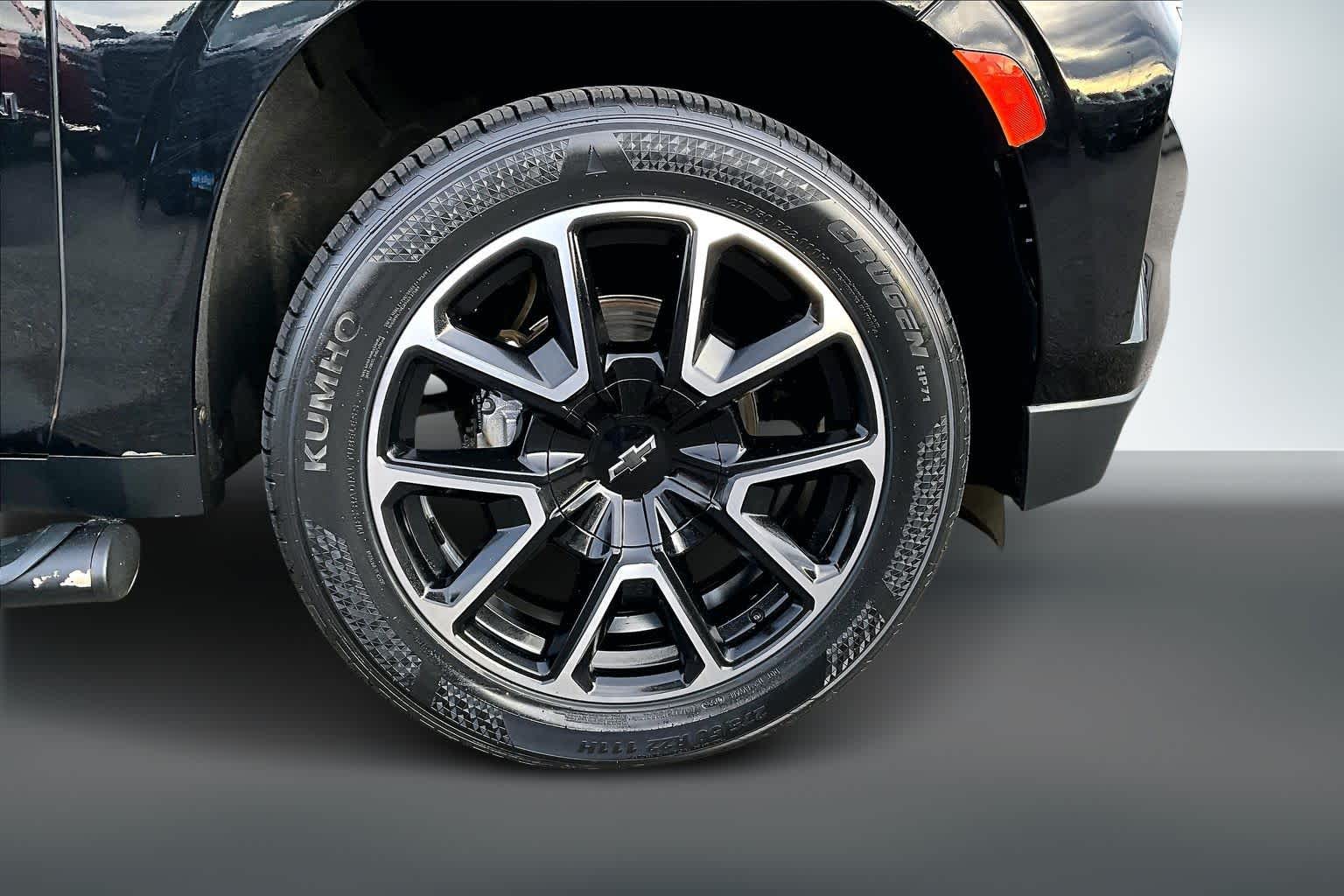 Thumbnail: 2021 Chevrolet Suburban - 35