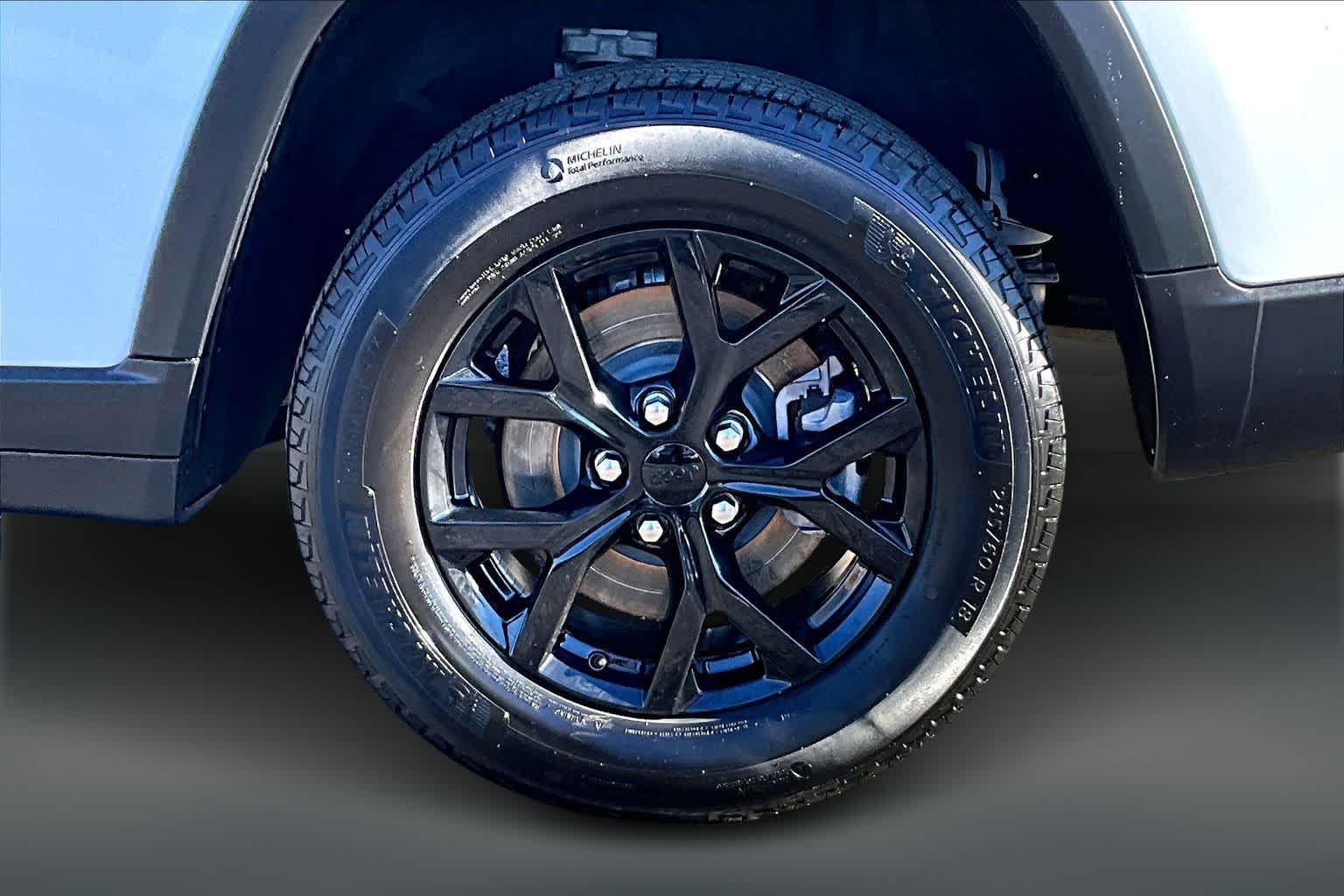 Thumbnail: 2024 Jeep Grand Cherokee L - 38