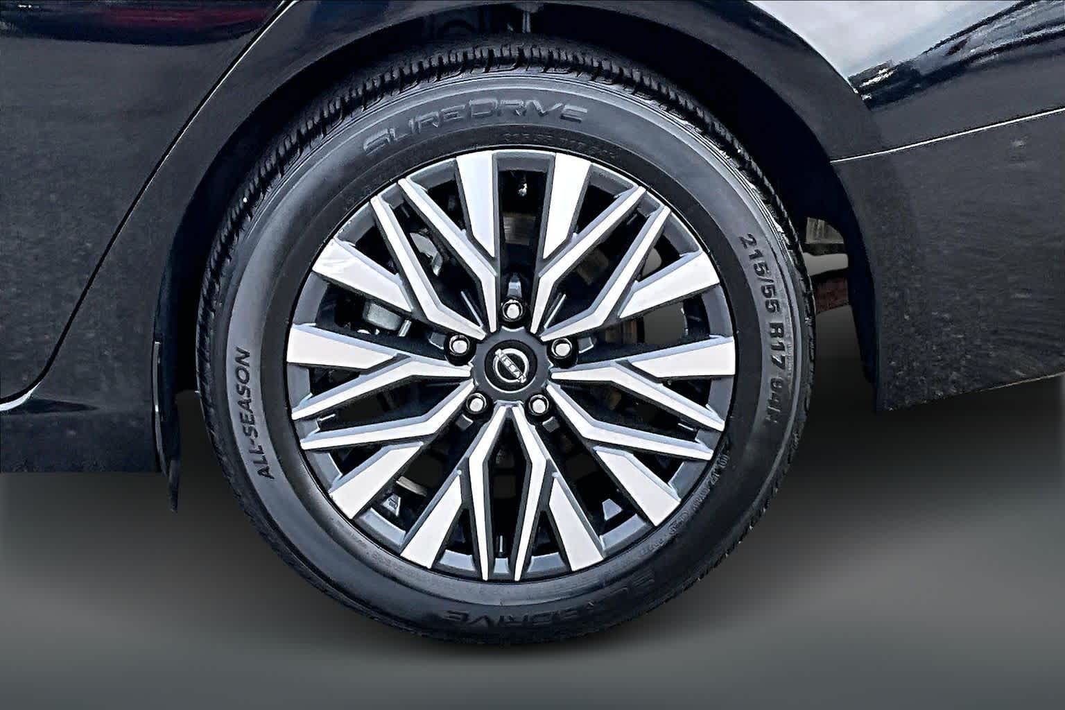 Thumbnail: 2024 Nissan Altima - 33