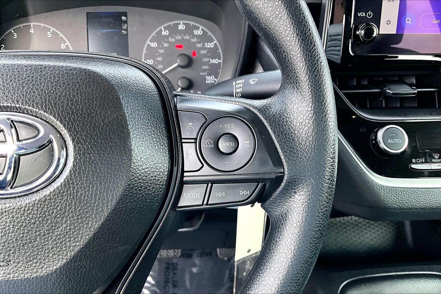 Thumbnail: 2025 Toyota Corolla - 25