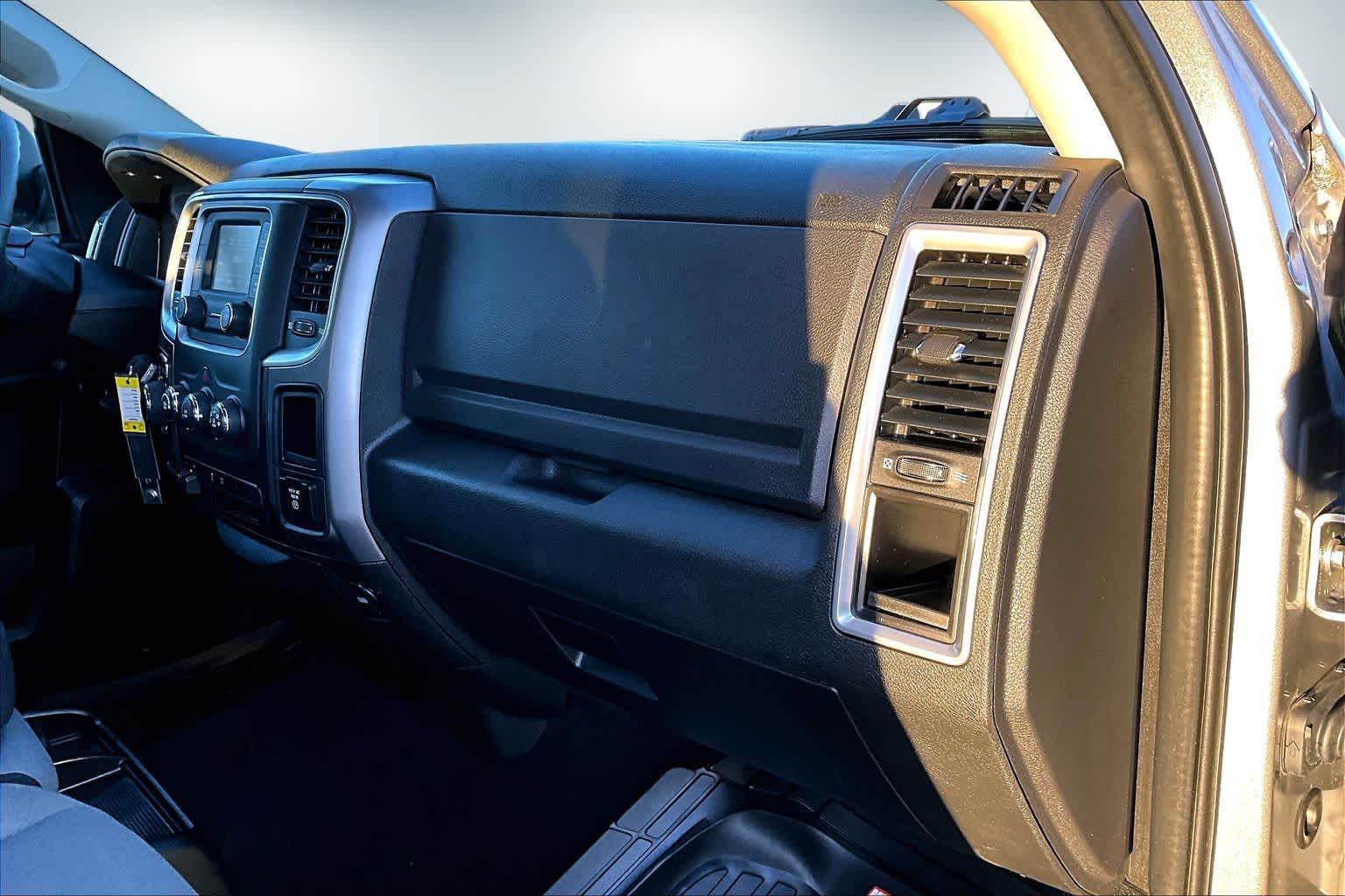 Thumbnail: 2023 RAM 1500 Classic - 23