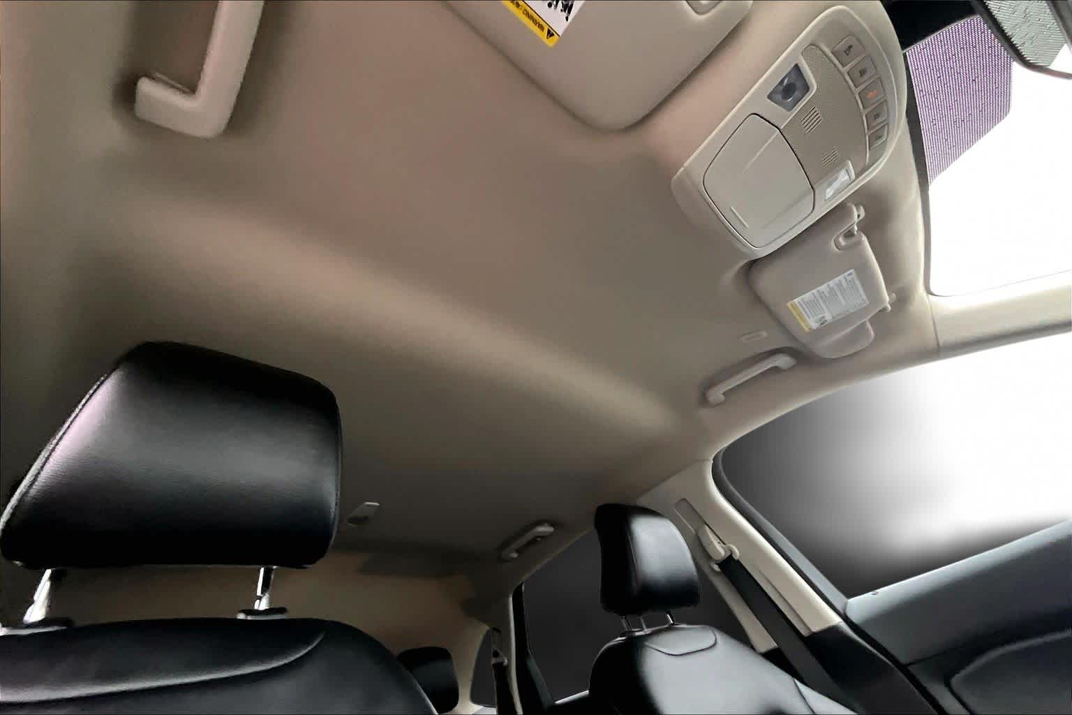 Thumbnail: 2024 Ford Edge - 31