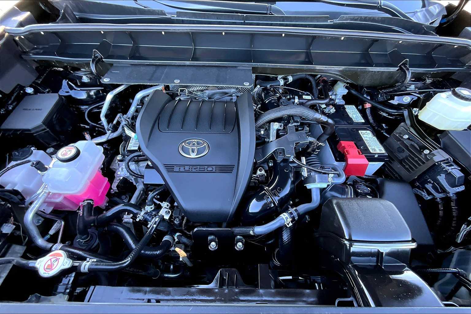 Thumbnail: 2024 Toyota Highlander - 9