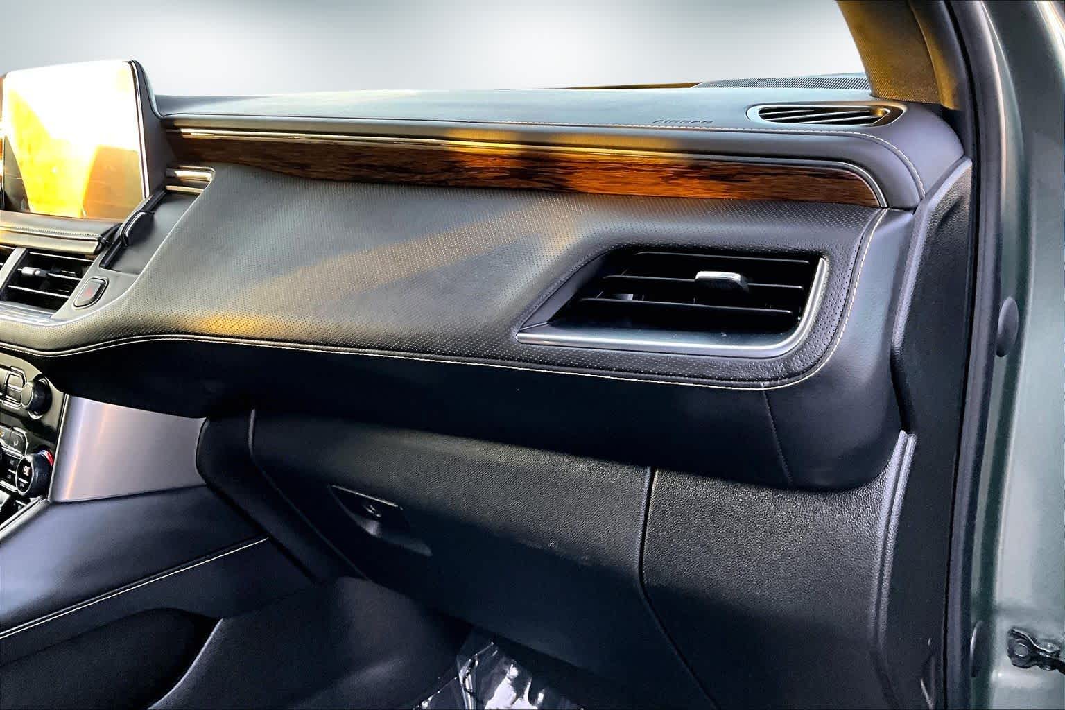 Thumbnail: 2023 Chevrolet Suburban - 23