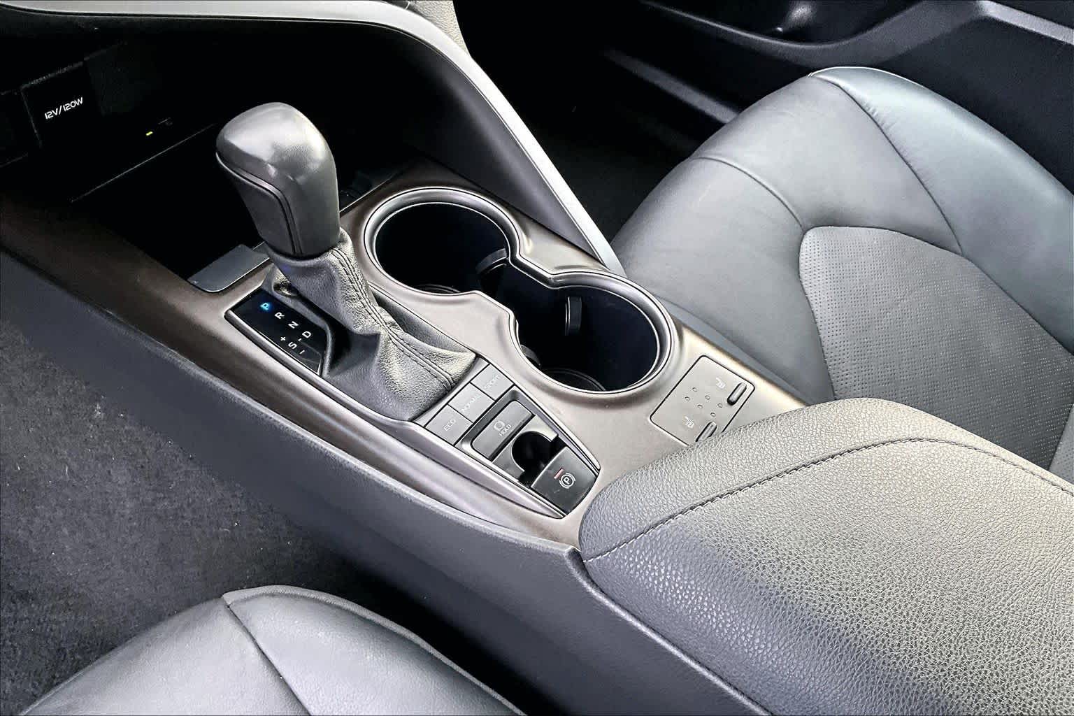 Thumbnail: 2024 Toyota Camry - 16