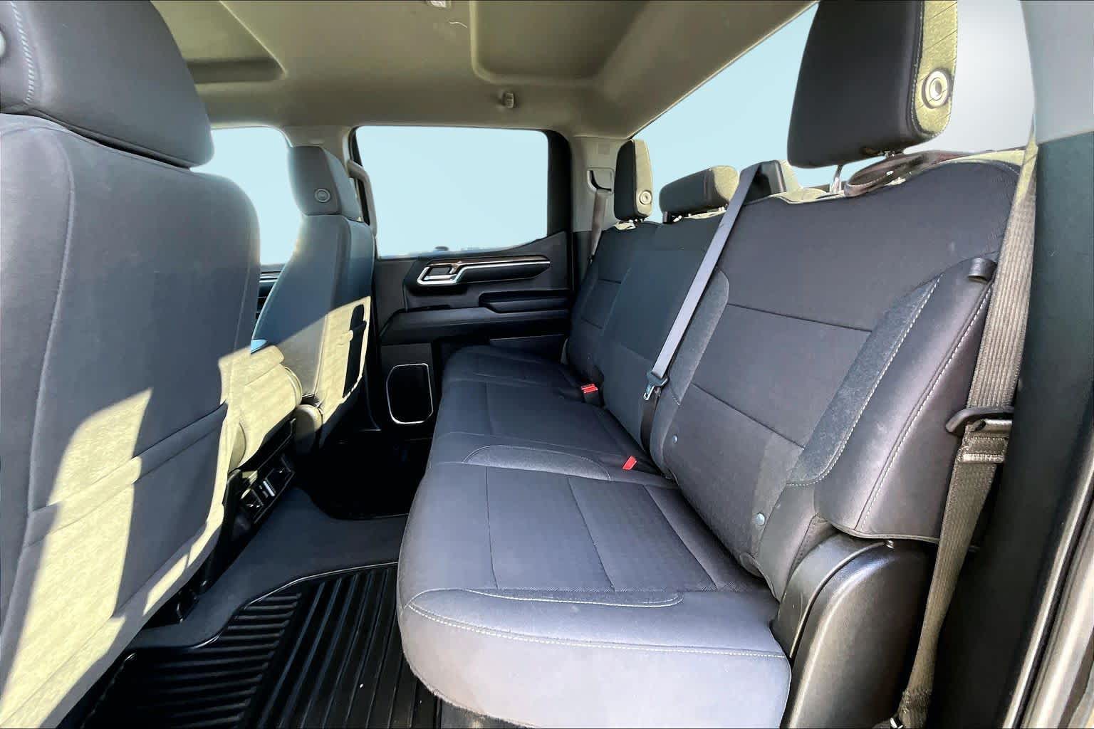 Thumbnail: 2025 Chevrolet Silverado 1500 - 28