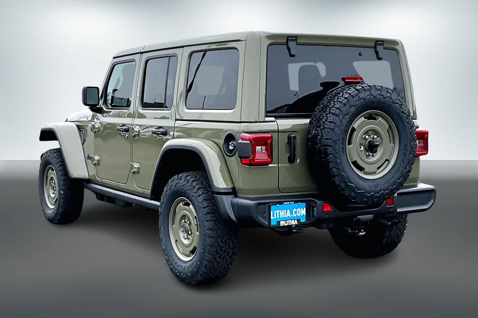 Thumbnail: 2026 Jeep Wrangler - 4
