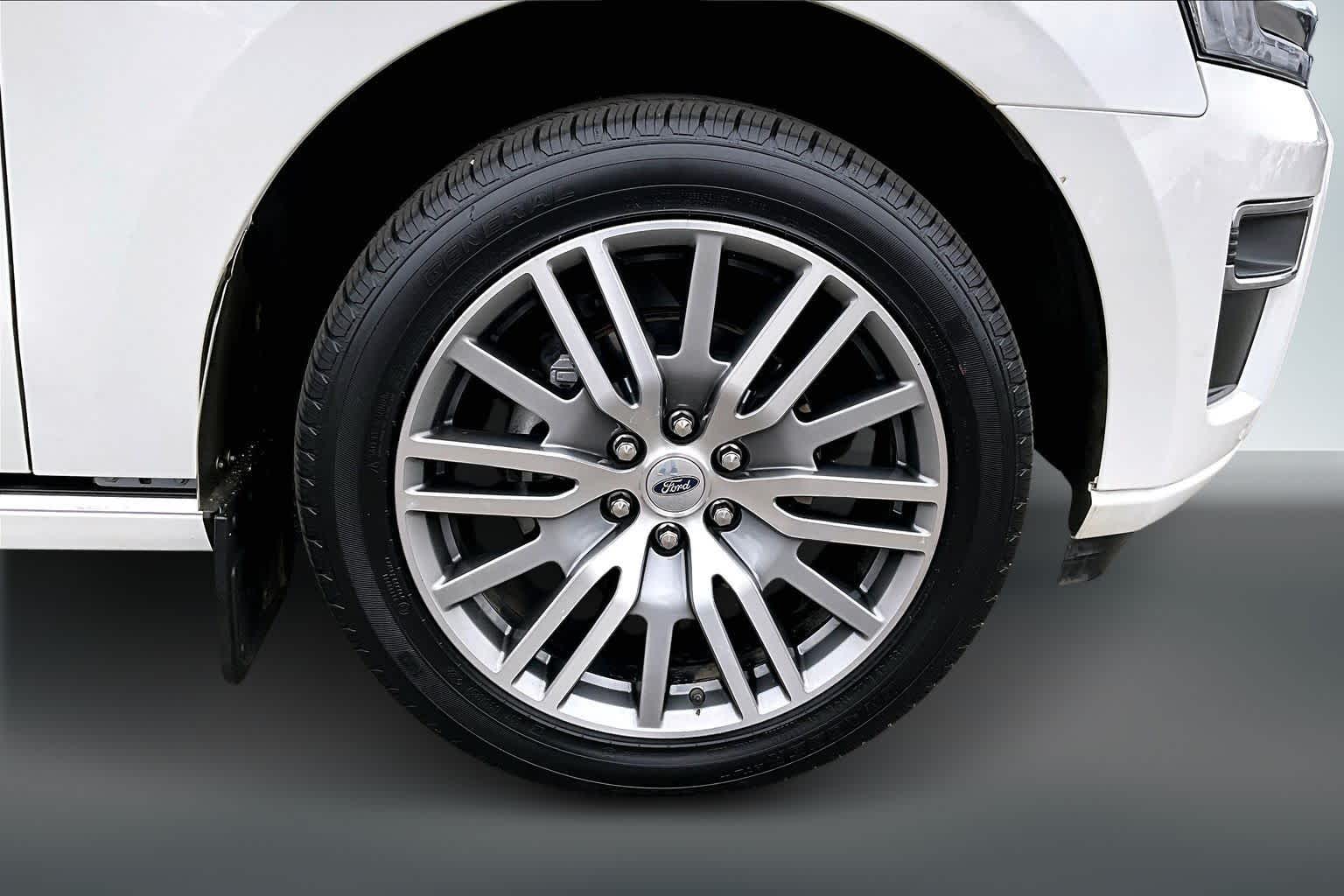 Thumbnail: 2022 Ford Expedition MAX - 36