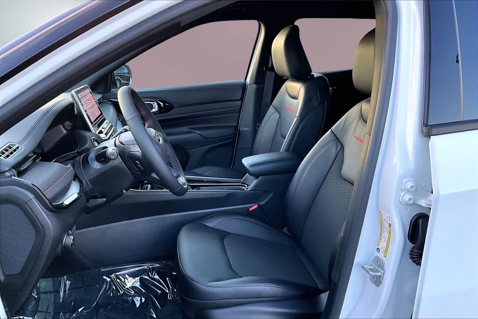 Thumbnail: 2026 Jeep Compass - 11