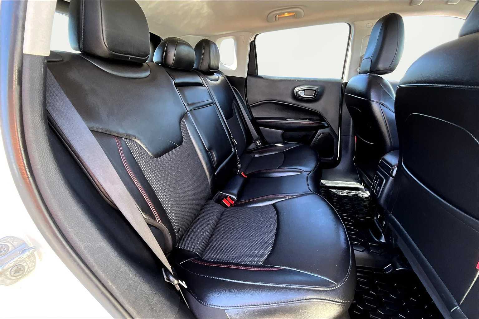 Thumbnail: 2020 Jeep Compass - 30