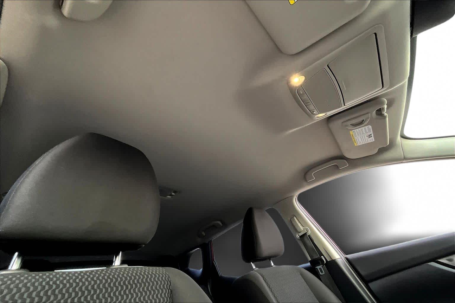 Thumbnail: 2021 Nissan Rogue Sport - 31