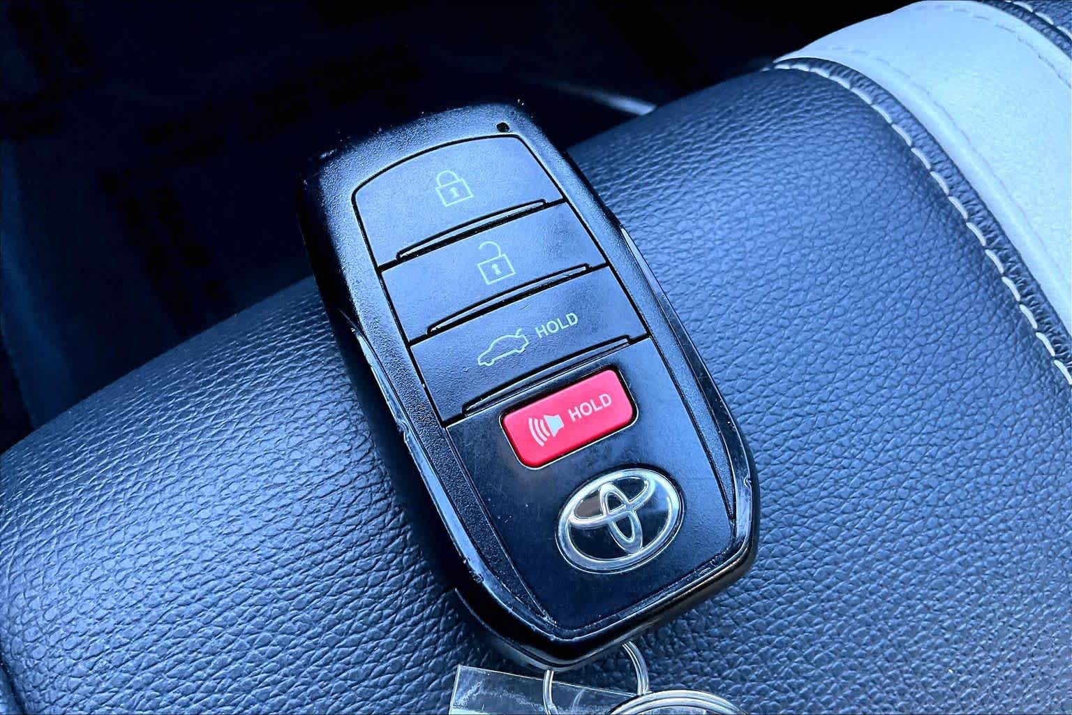 Thumbnail: 2025 Toyota Camry - 19