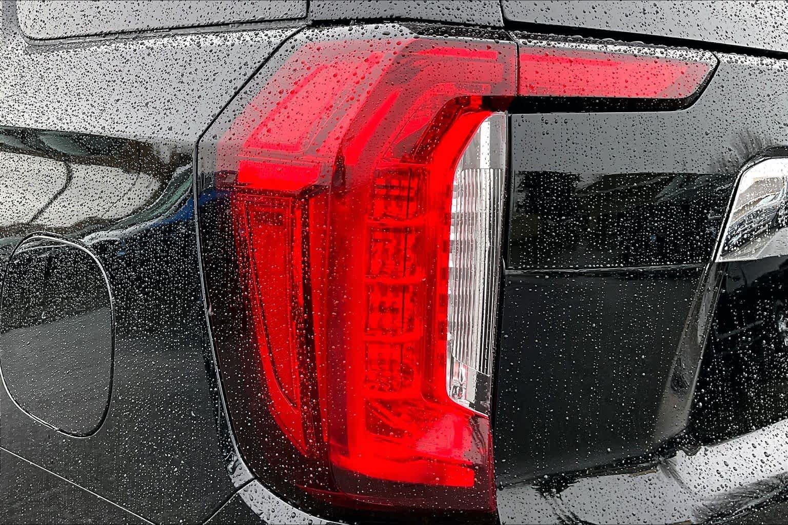 Thumbnail: 2023 GMC Yukon - 34