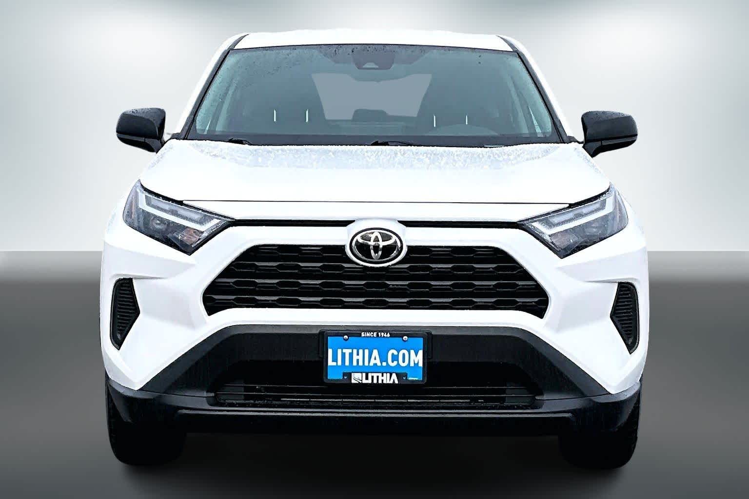Thumbnail: 2024 Toyota RAV4 - 6