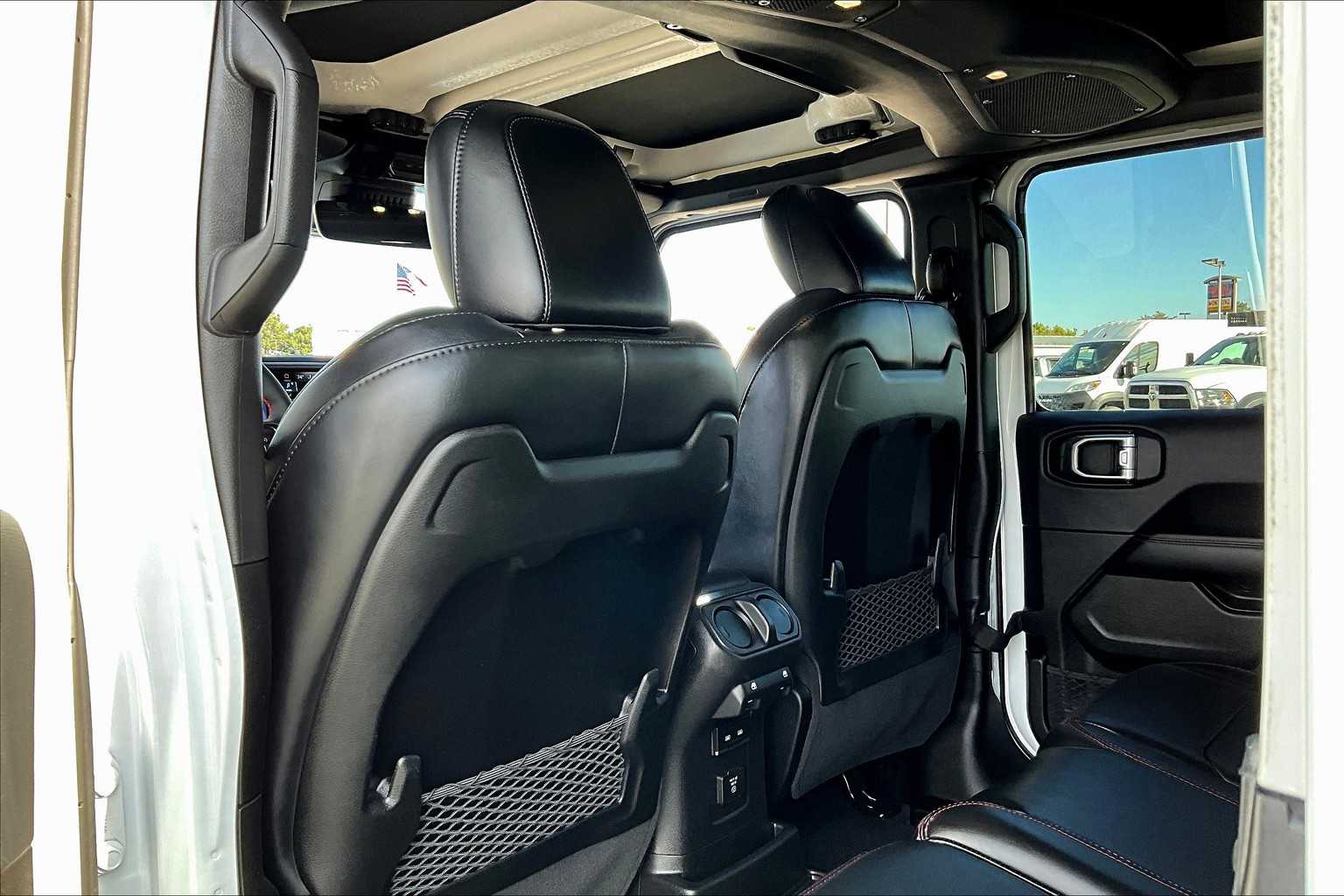 Thumbnail: 2024 Jeep Wrangler - 11