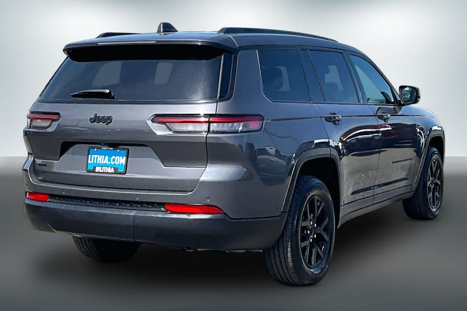 Thumbnail: 2024 Jeep Grand Cherokee L - 22