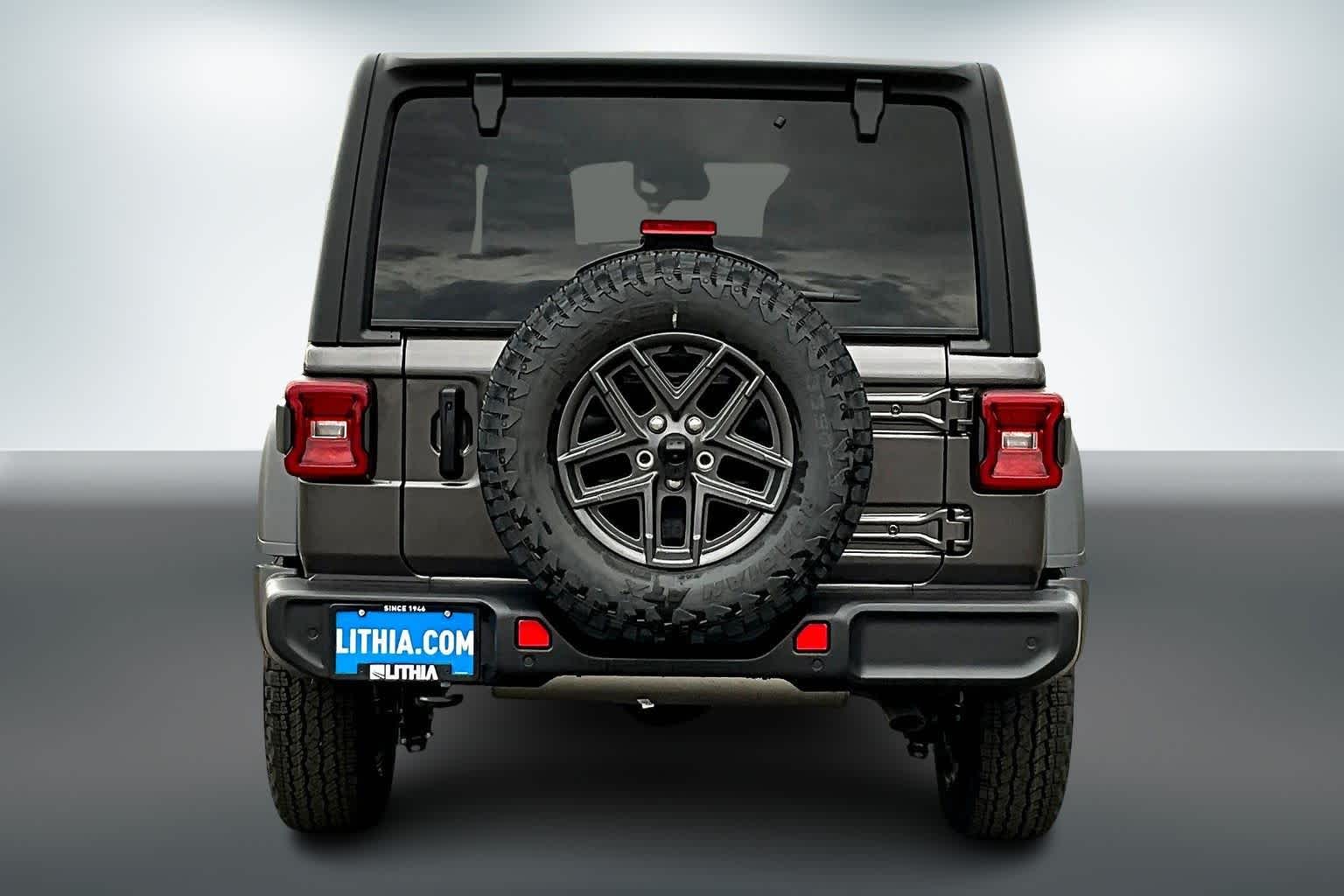 Thumbnail: 2026 Jeep Wrangler - 5
