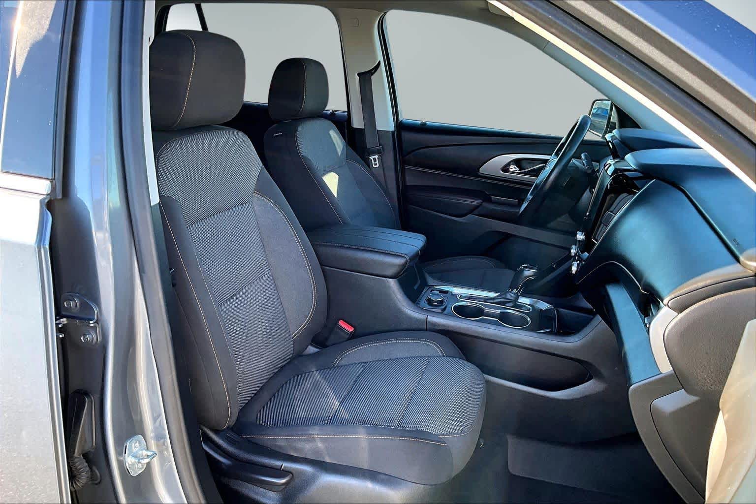 Thumbnail: 2019 Chevrolet Traverse - 13