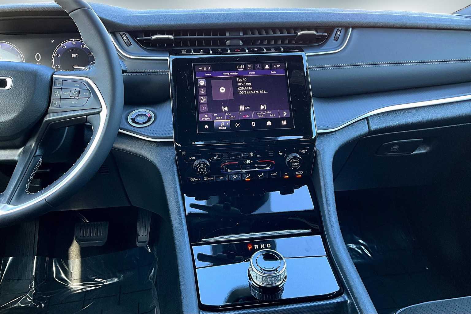 Thumbnail: 2025 Jeep Grand Cherokee - 16