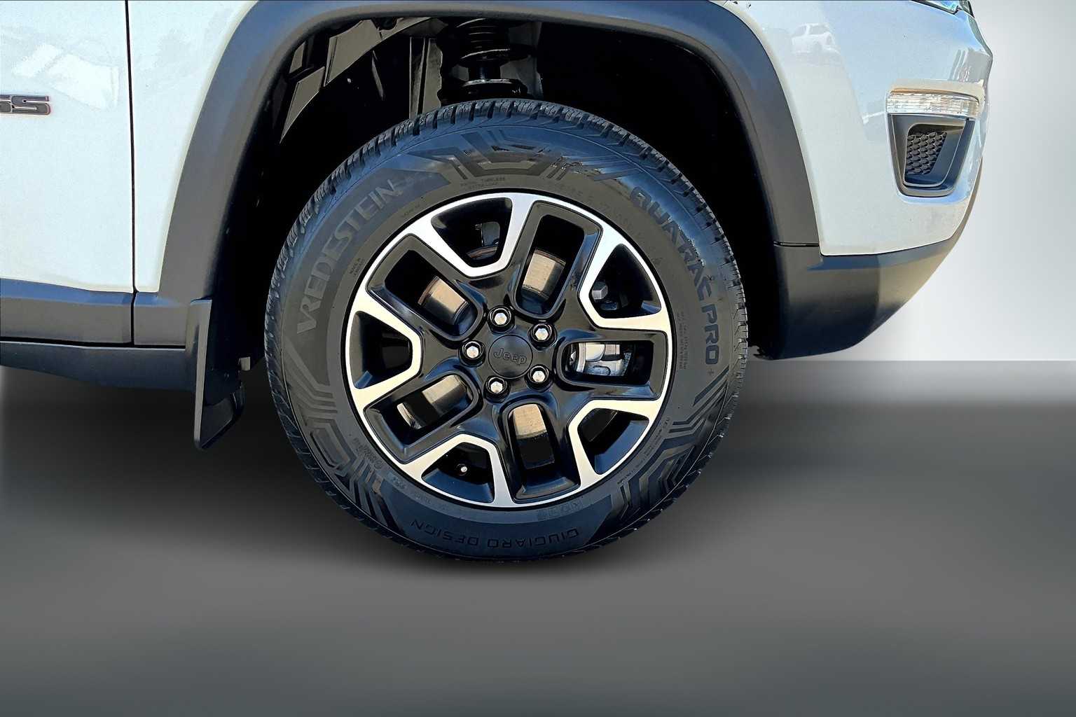 Thumbnail: 2020 Jeep Compass - 35